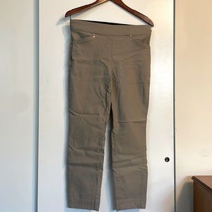 Violets & Roses Cropped Khaki Pull on Pant Size 8/29